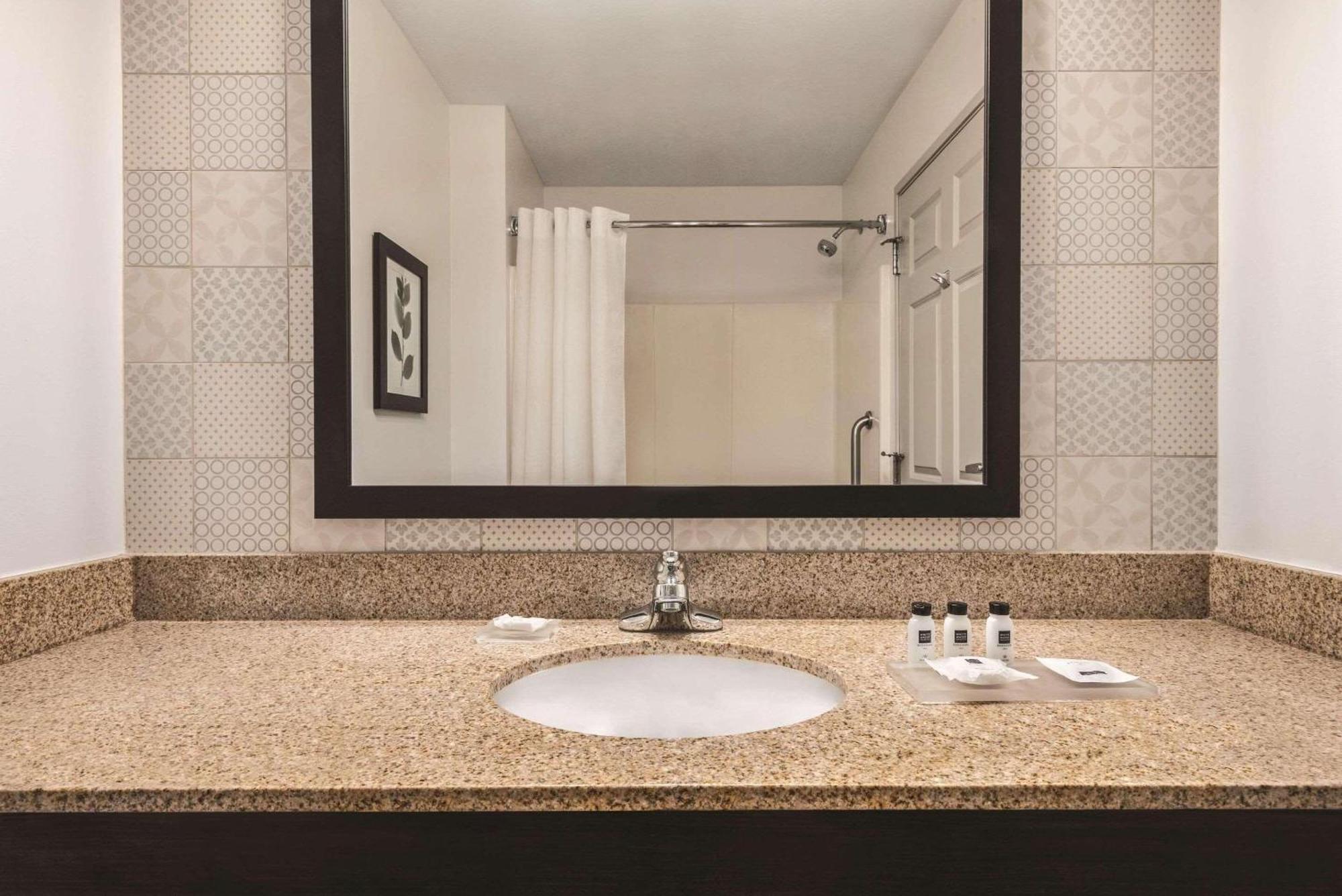 Country Inn & Suites By Radisson, Green Bay East, Wi Esterno foto